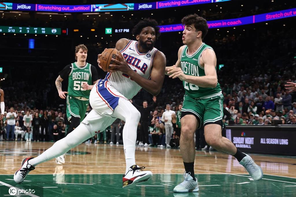 76人1-3翻盘凯尔特人！恩比德一条腿带队杀出地狱